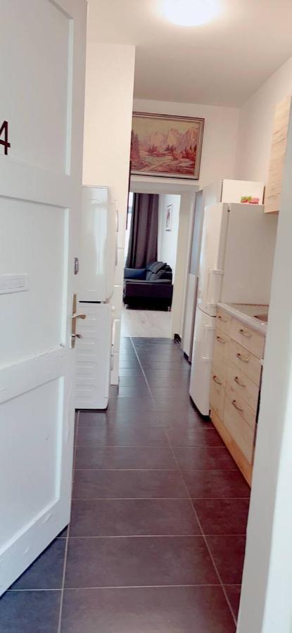 X Aug 2024 Comfort 5p Af * Viena